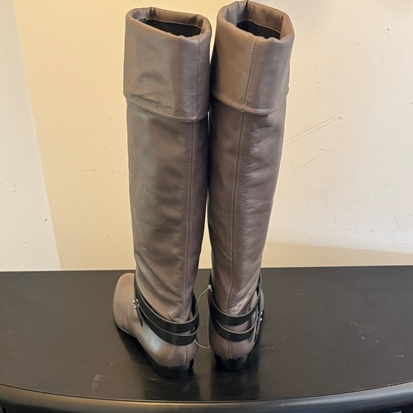 Like New Pour La Victoire Gray Over the Knee Pull Up Boots - Picture 10 of 11